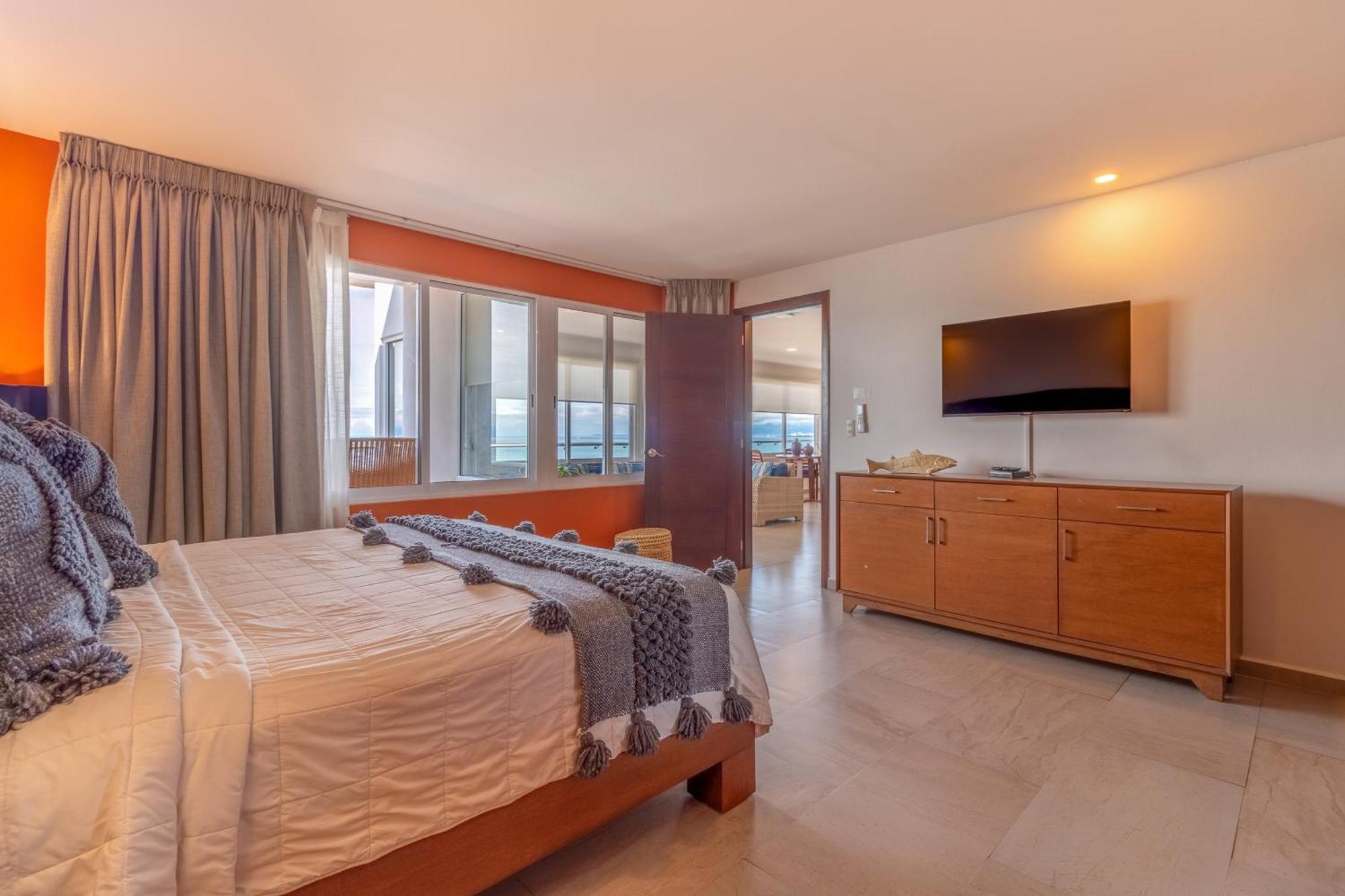 The Paramar Beachfront Boutique Hotel With Breakfast Included - Downtown Malecon Puerto Vallarta Værelse billede