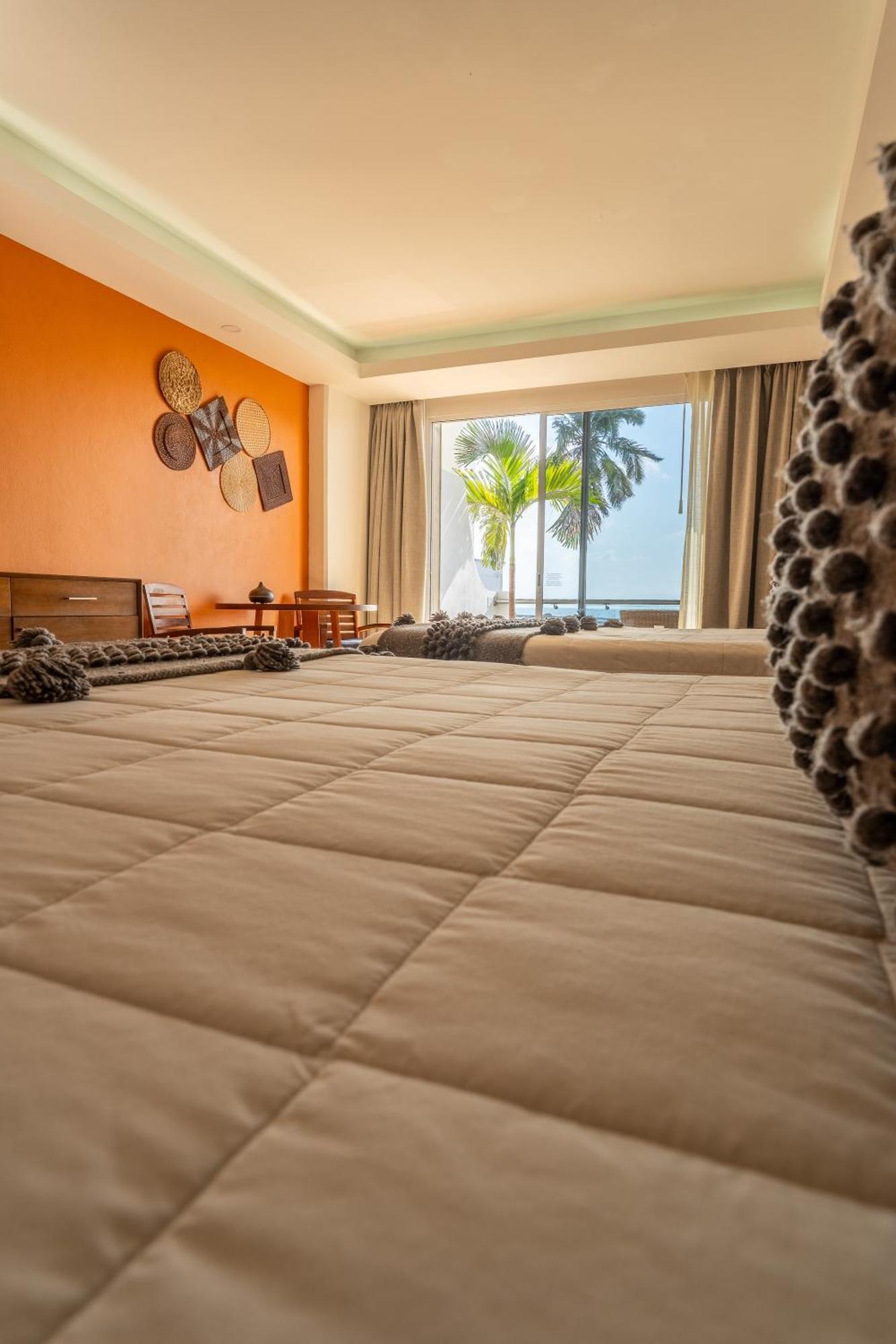 The Paramar Beachfront Boutique Hotel With Breakfast Included - Downtown Malecon Puerto Vallarta Eksteriør billede